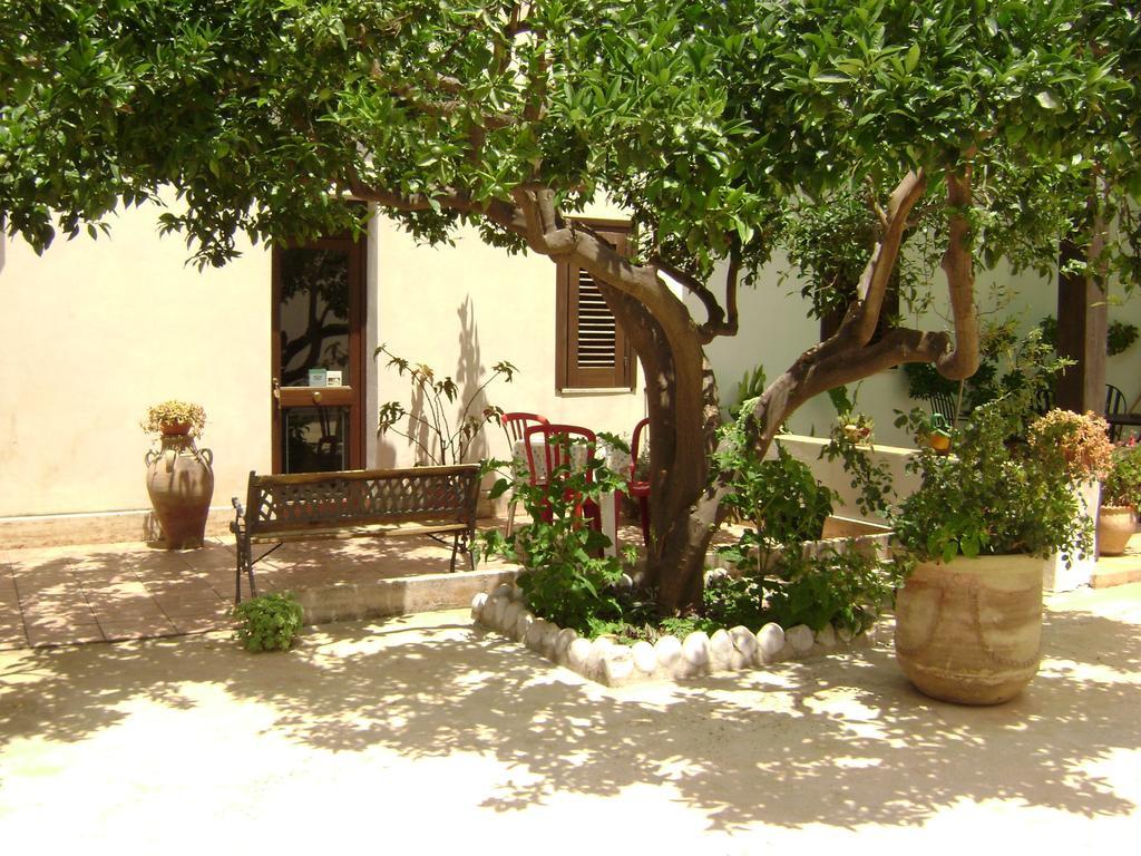 Couette-café Maria Paola Castelluzzo