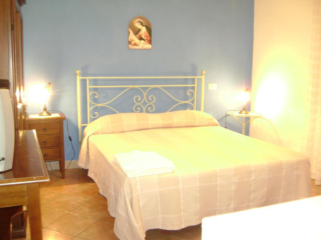 Maria Paola * Castelluzzo